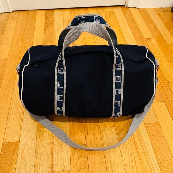 21" Goldman Sachs Scarborough & Tweed Banker Duffle Bag - Picture 11 of 16